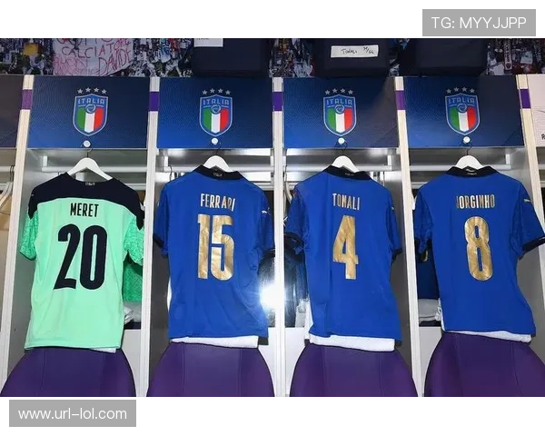 传奇足球巨星身披几号球衣背后故事与象征意义揭秘