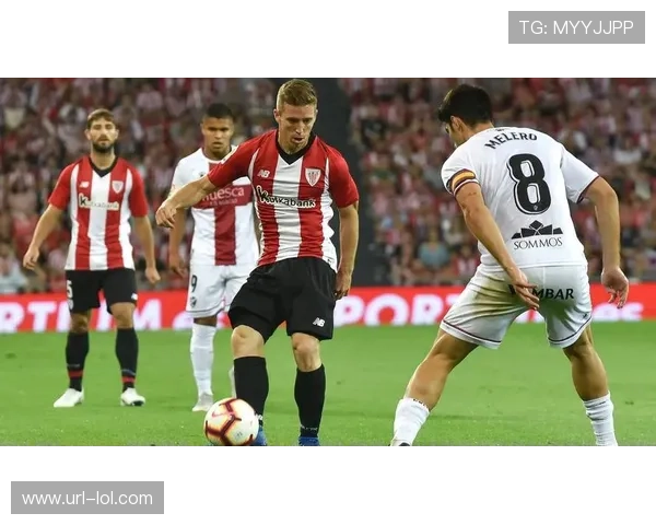 塞维尔足球俱乐部的明星球员及其在赛场上的精彩表现解析